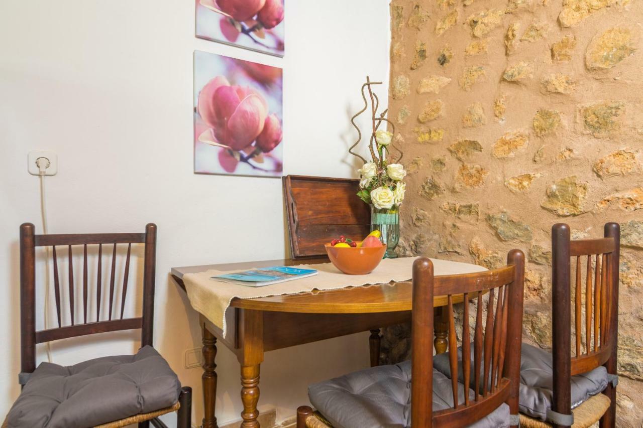 Can Fabiol - Adults Only Soller Luaran gambar