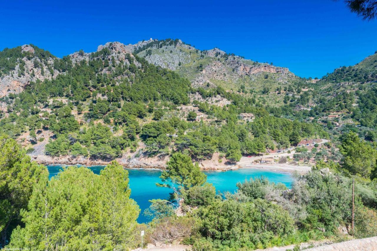 Can Fabiol - Adults Only Soller Luaran gambar